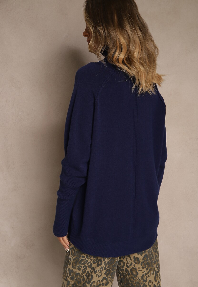 Granatowy Golf z Domieszką Kaszmiru o Prostym Kroju Zoirsova