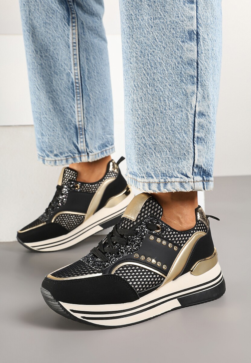 Czarne Sneakersy na Platformie Ozdobione Metalicznymi Aplikacjami i Cyrkoniami Tatindra