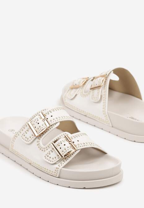 Białe Klapki z Nitami i Klamrami Ezrives