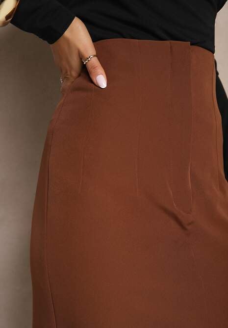 Brązowa Spódnica o Ołówkowym Kroju High Waist z Rozcięciem z Tyłu Liozia
