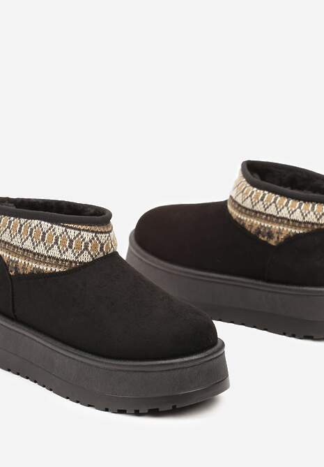 Czarne Śniegowce na Wysokiej Platformie Ozdobione Wzorzystą Wstawką Sinalora