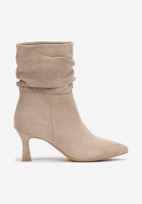 Ciemnobeżowe Botki z Imitacji Zamszu z Marszczoną Cholewką do Połowy Łydki na Niskim Obcasie Typu Kaczuszka Zakera