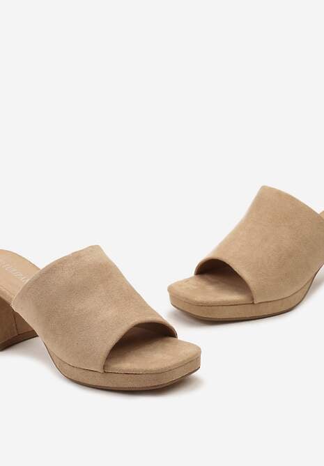 Ciemnobeżowe Wsuwane Klapki na Trapezowym Obcasie z Ekozamszu Cearra