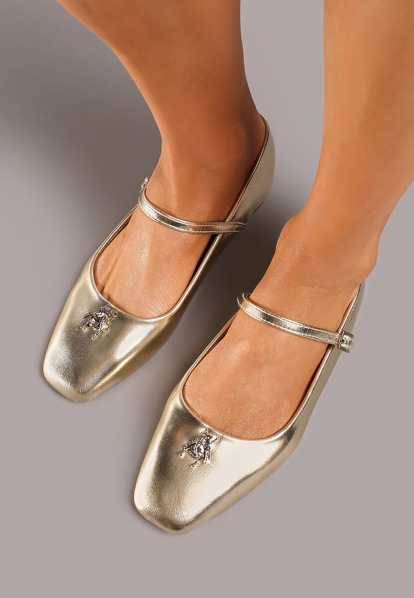Złote Balerinki na Płaskiej Podeszwie Wykończone z Przodu Metaliczną Aplikacją Eviane