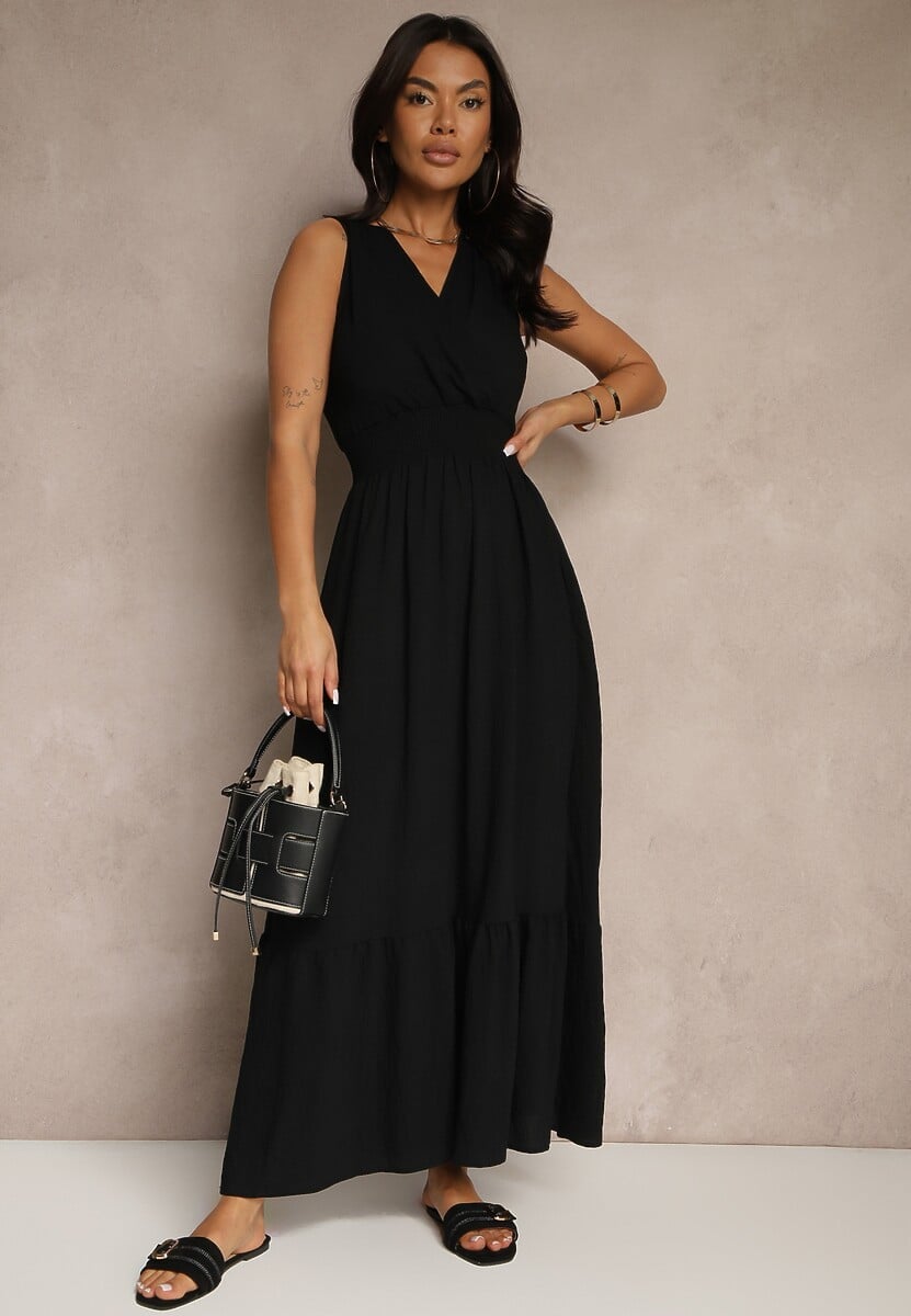 Czarna Rozkloszowana Sukienka o Kopertowym Fasonie z Gumką w Talii Filadira