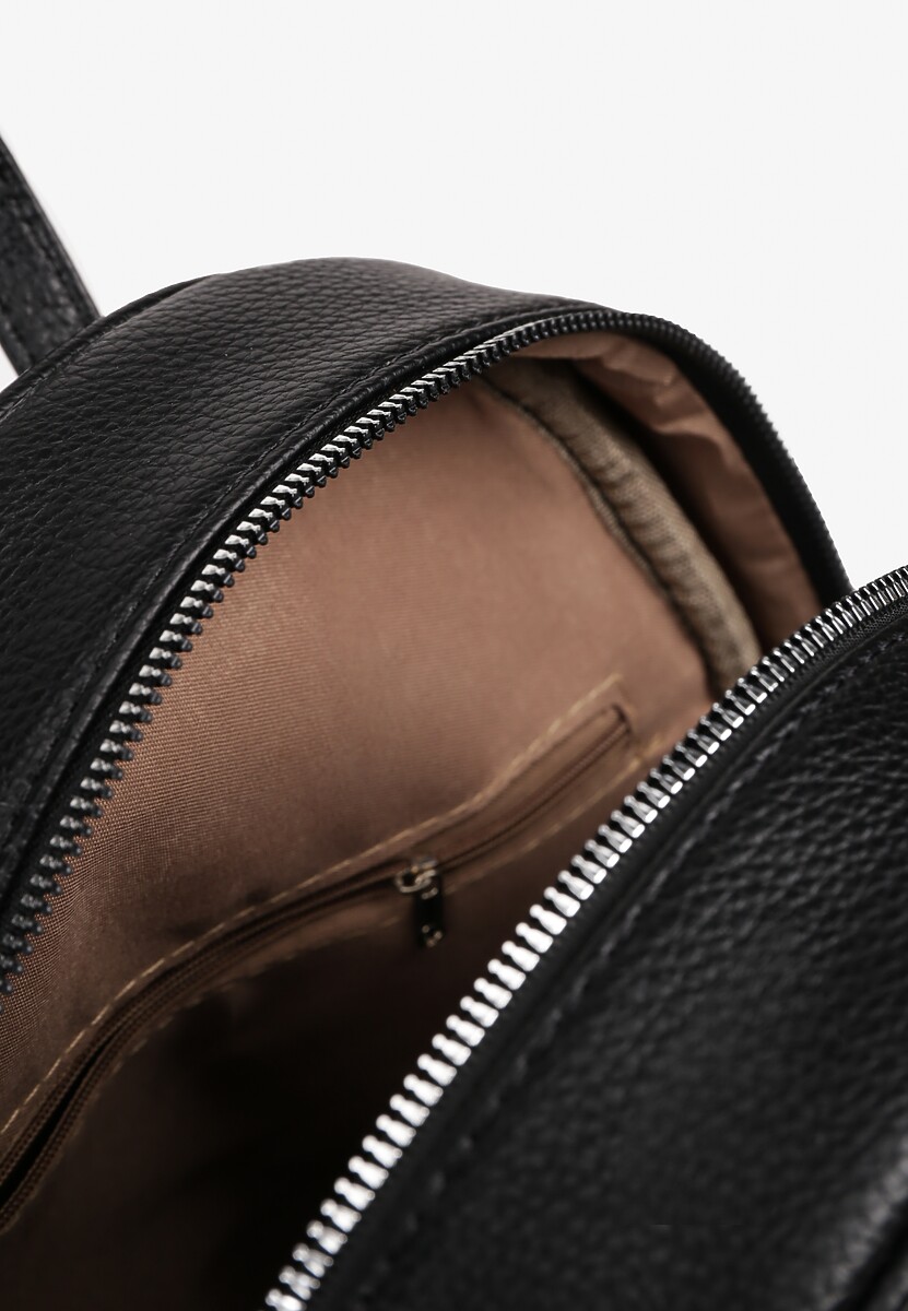 Czarny Mały Plecak z Dodatkową Saszetką i Kieszenią z Suwakiem Pasianne