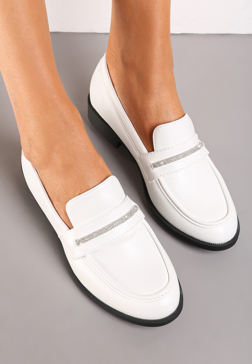 Białe Wsuwane Mokasyny z Imitacji Skóry Zdobione Cyrkoniami Croiss