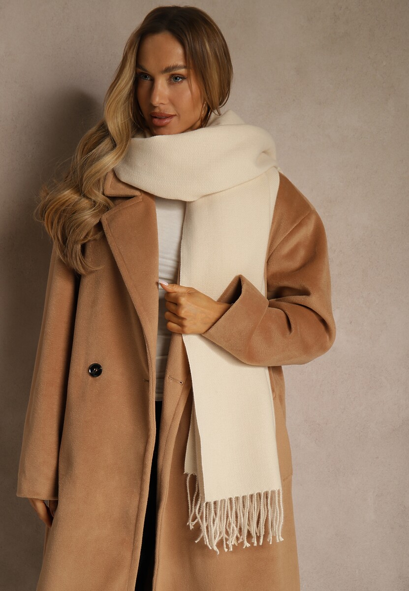 Jasnobeżowy Szalik z Bawełny i Wiskozy o Klasycznym Fasonie z Frędzlami Vetirosa