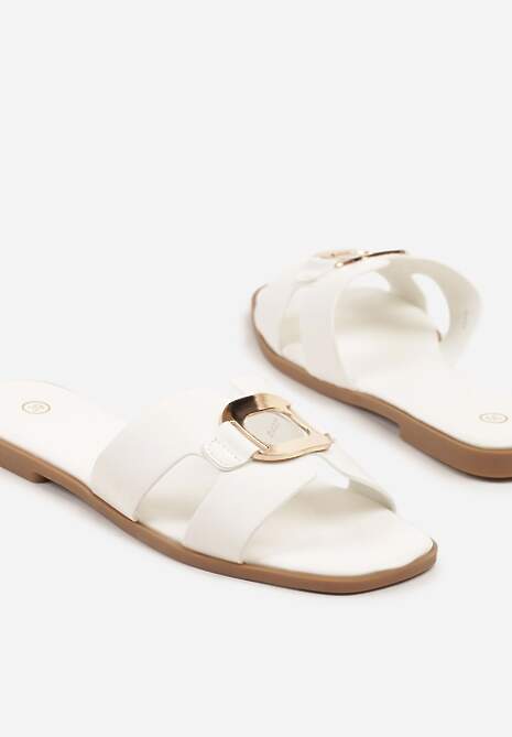 Białe Klapki z Kwadratowym Noskiem Zdobione Elegancką Aplikacją Galitera