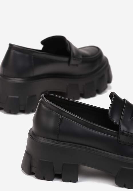 Czarne Mokasyny Artice