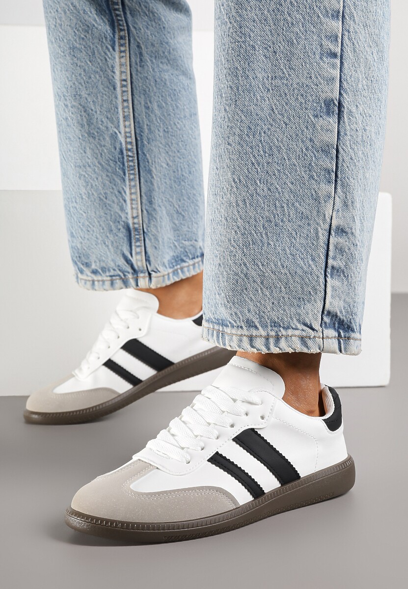 Białe Casualowe Sneakersy na Płaskiej Podeszwie z Paskami Jereria