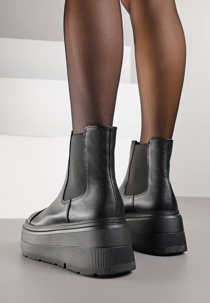 Czarne Botki Vices na Platformie o Fasonie Sztybletów Radvire