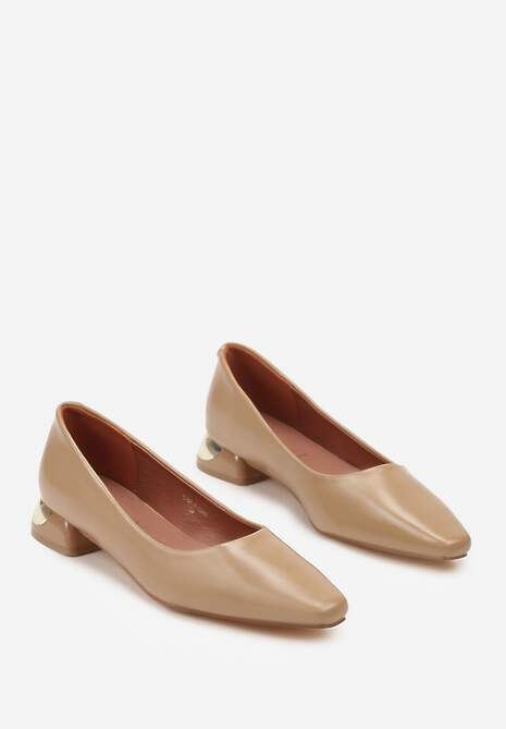 Ciemnobeżowe Czółenka Vices ze Skórzaną Wkładką na Niskim Obcasie z Połyskiem Criwilla