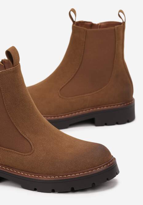 Brązowe Sztyblety Botki z Imitacji Zamszu na Grubej Podeszwie Sarel