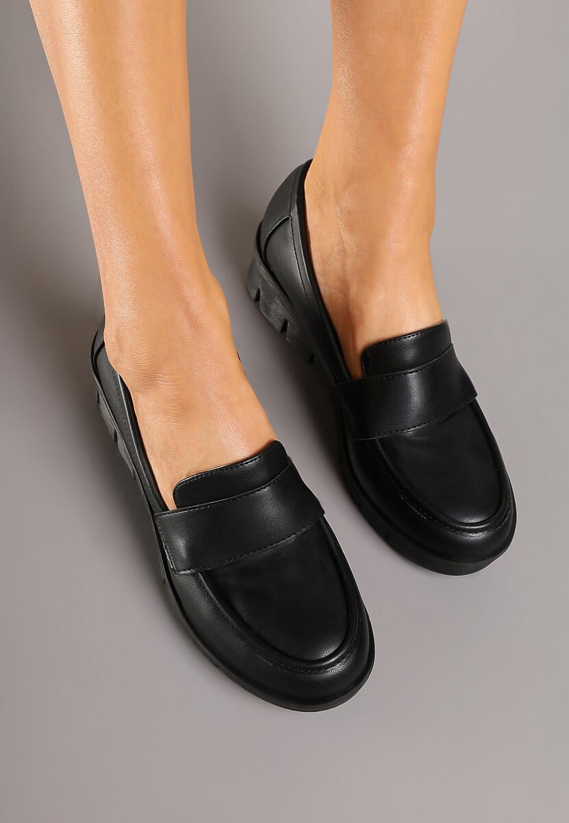 Czarne Półbuty Mokasyny z Ekoskóry na Koturnie z Wkładką ze Skóry Naturalnej Ozdobione Paskiem Zorvia