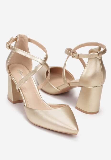 Złote Czółenka Akisiphaeia