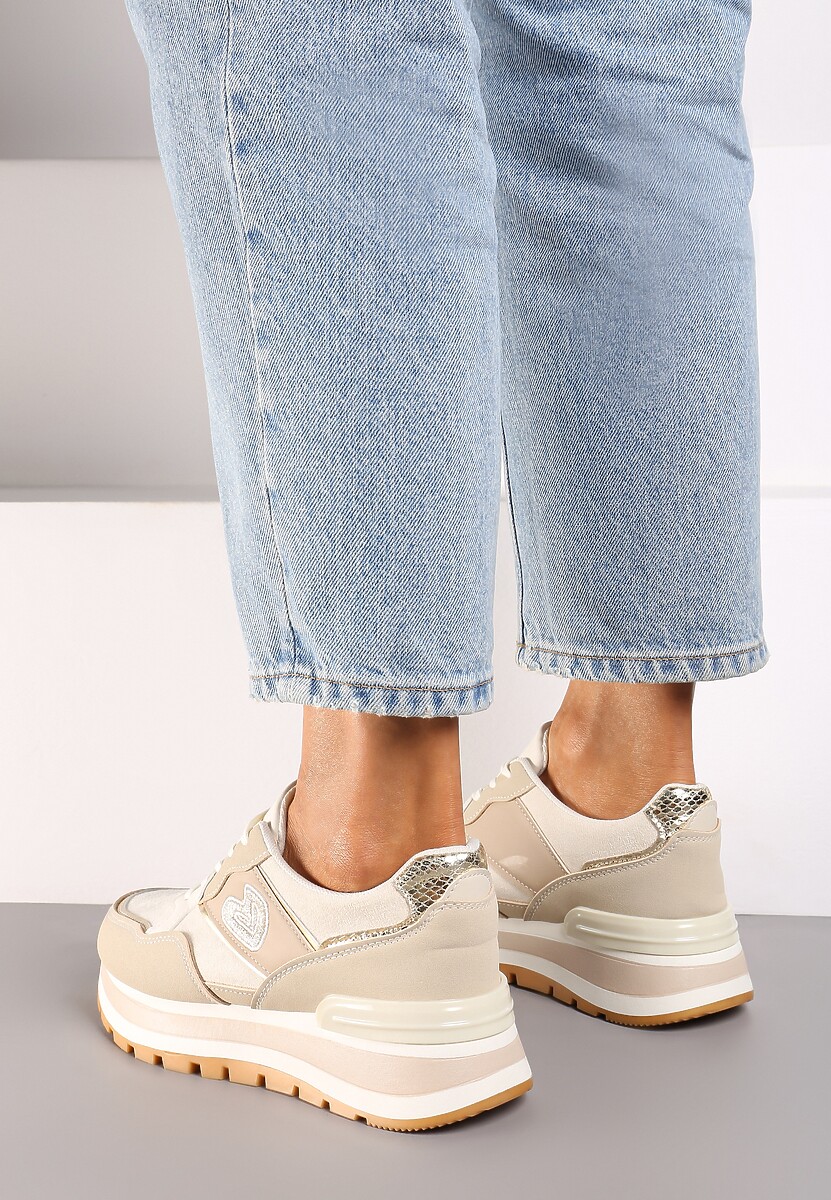 Beżowe Sneakersy na Platformie z Metalicznym Wykończeniem i Sercem Veriscas
