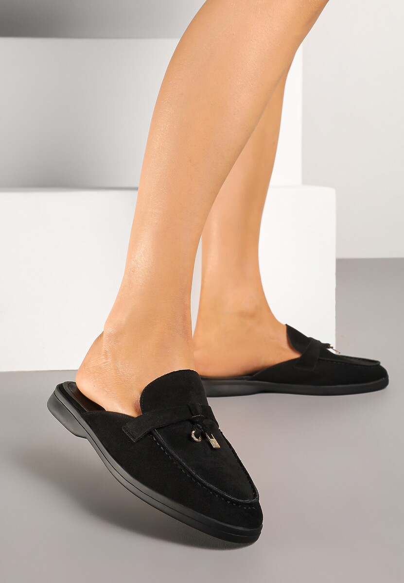 Beżowe Klapki Mule Ozdobione Metaliczną Aplikacją Sepirella