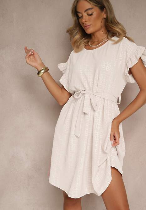 Jasnobeżowa Sukienka z Paskiem i Falbankami przy Rękawach Folunelle