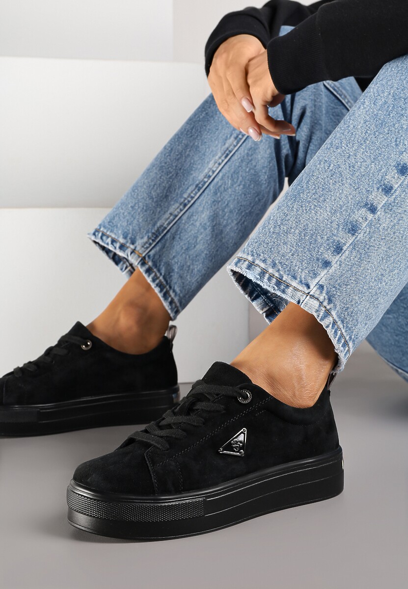 Szare Sneakersy na Platformie z Zamszu Naturalnego Ozdobione Aplikacją Beliale