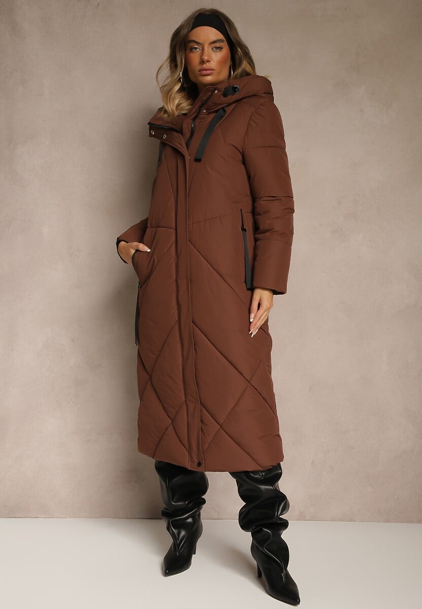 Biała Pudełkowa Kurtka o Długim Kroju z Pikowanymi Przeszyciami Kapturem i Kieszeniami Calatta