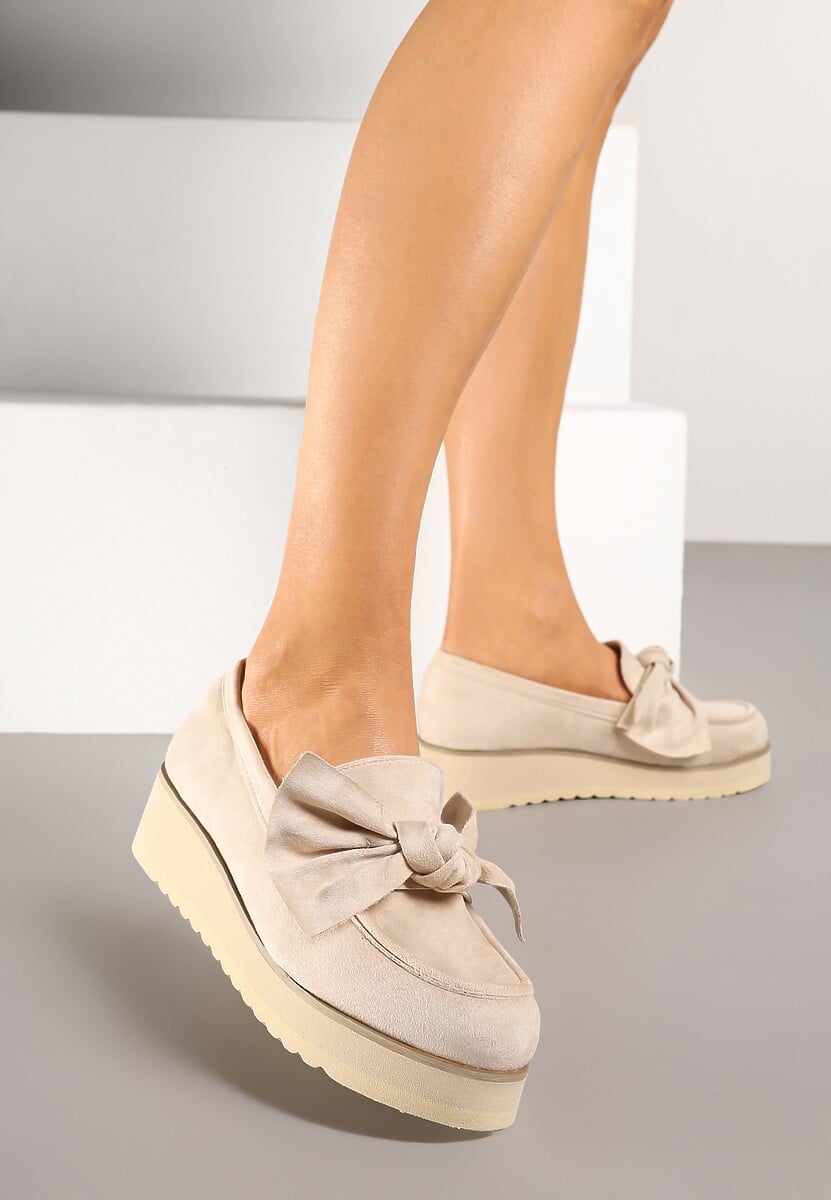 Beżowe Mokasyny z Ekozamszu na Niskiej Platformie z Ozdobną Kokardą Nusalena