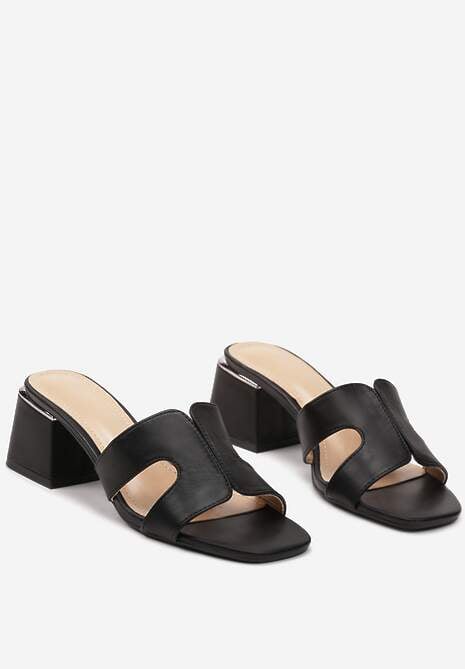 Czarne Wsuwane Klapki z Ekoskóry na Słupku Qlina