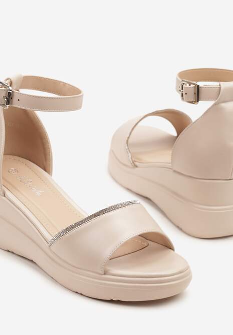 Beżowe Sandały na Koturnie Ozdobione Cyrkoniami Tiafine