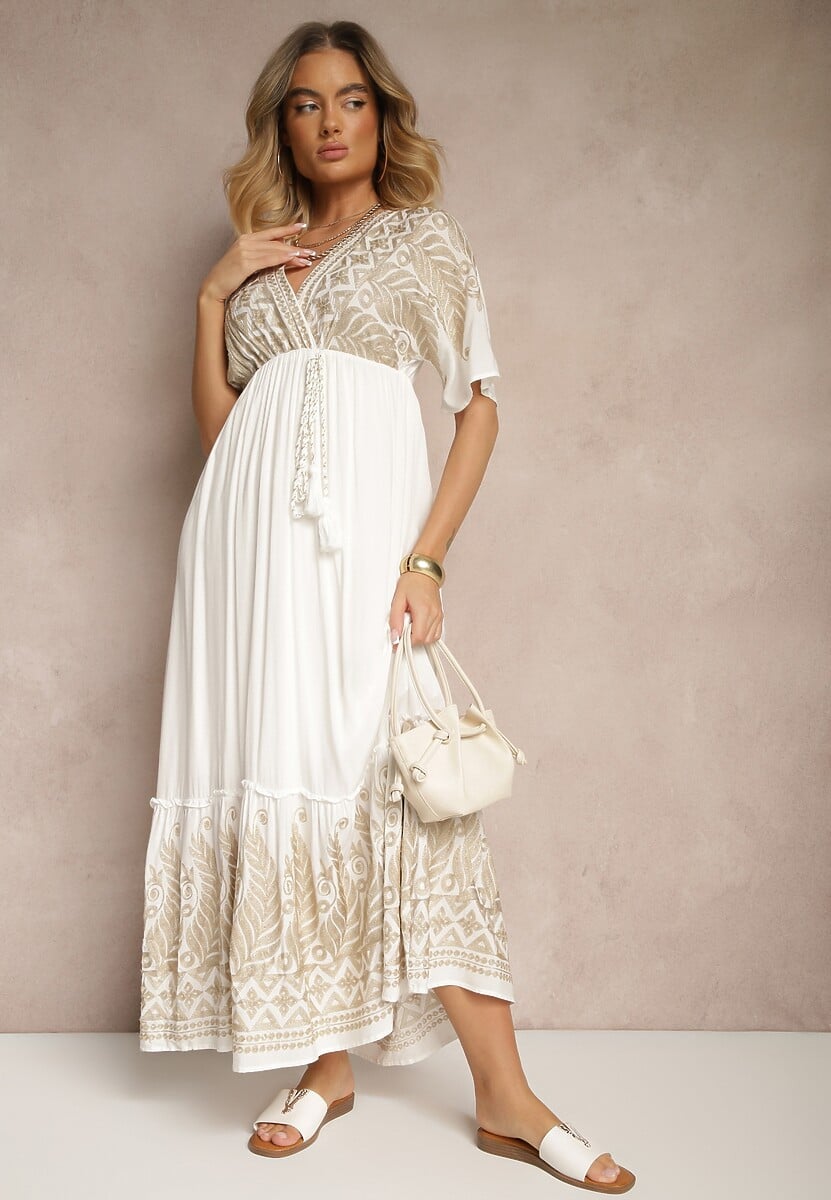 Biała Sukienka z Wiskozy o Kopertowym Kroju Zdobiona Metalicznym Haftem Grelhira
