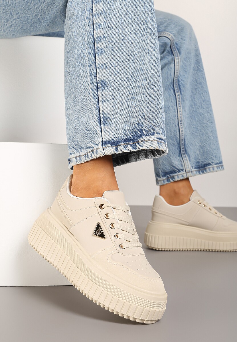 Białe Sznurowane Sneakersy Vices Tłoczonej Platformie Ozdobione Trójkątem Raviri