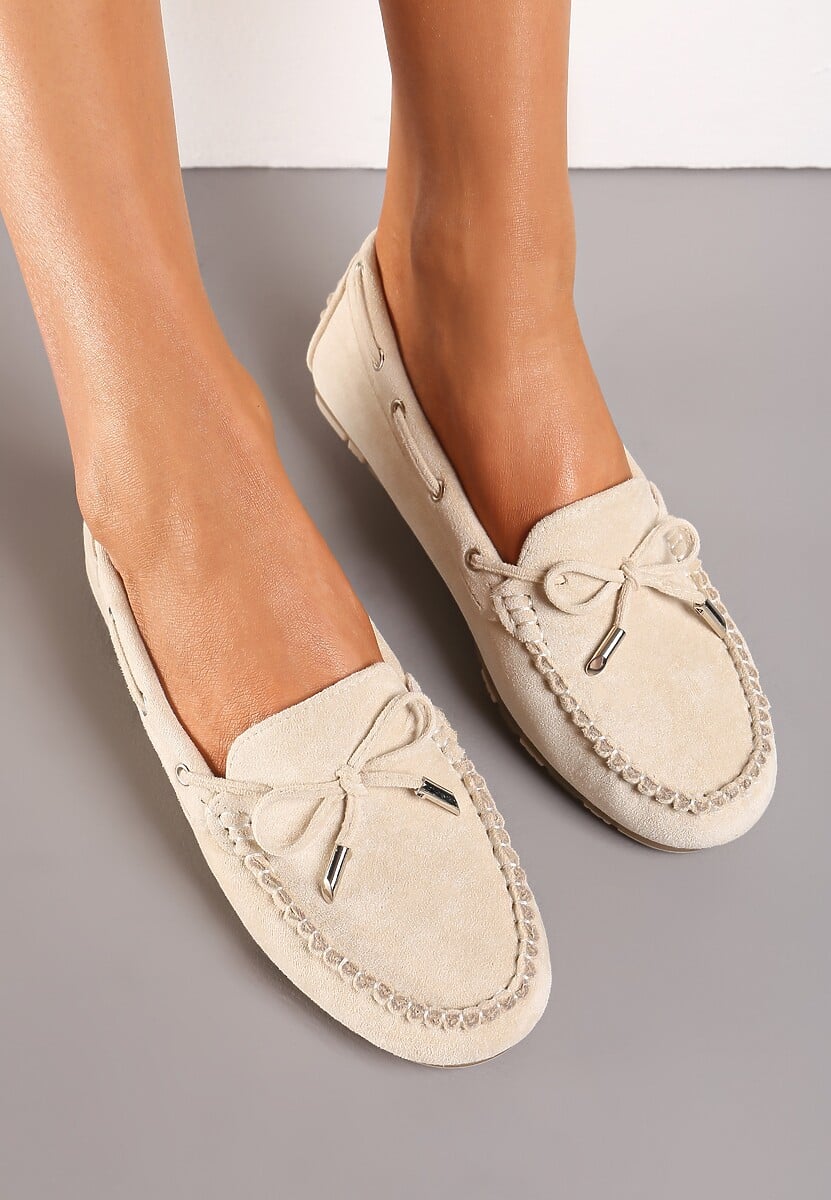 Beżowe Mokasyny Ozdobione Wiązaniami i Kokardką na Froncie Cimella
