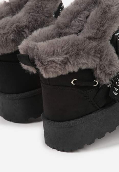 Czarne Śniegowce na Platformie z Futerkiem i Haftowanym Wzorem Celatusa