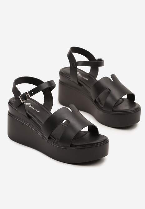 Czarne Sandały na Platformie i Koturnie z Wycięciami Astellie