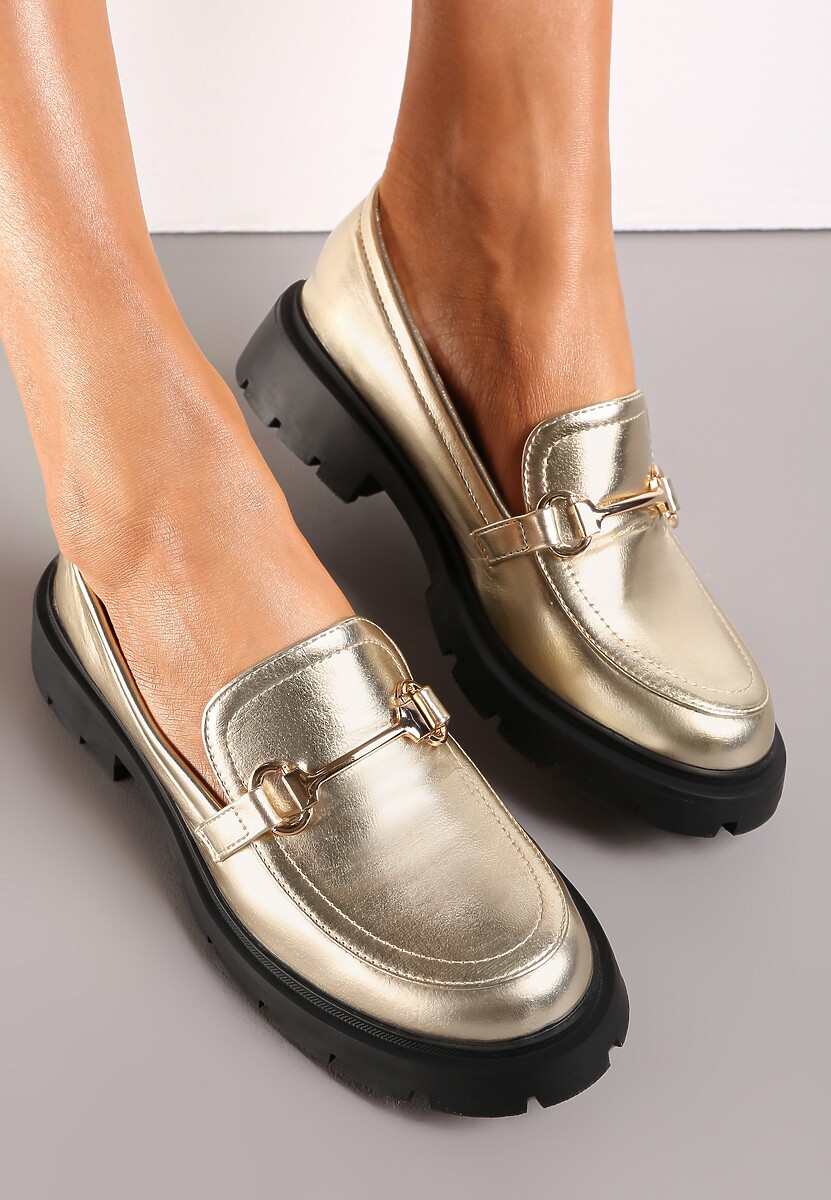 Złote Mokasyny Wsuwane z Klamerką Arraro