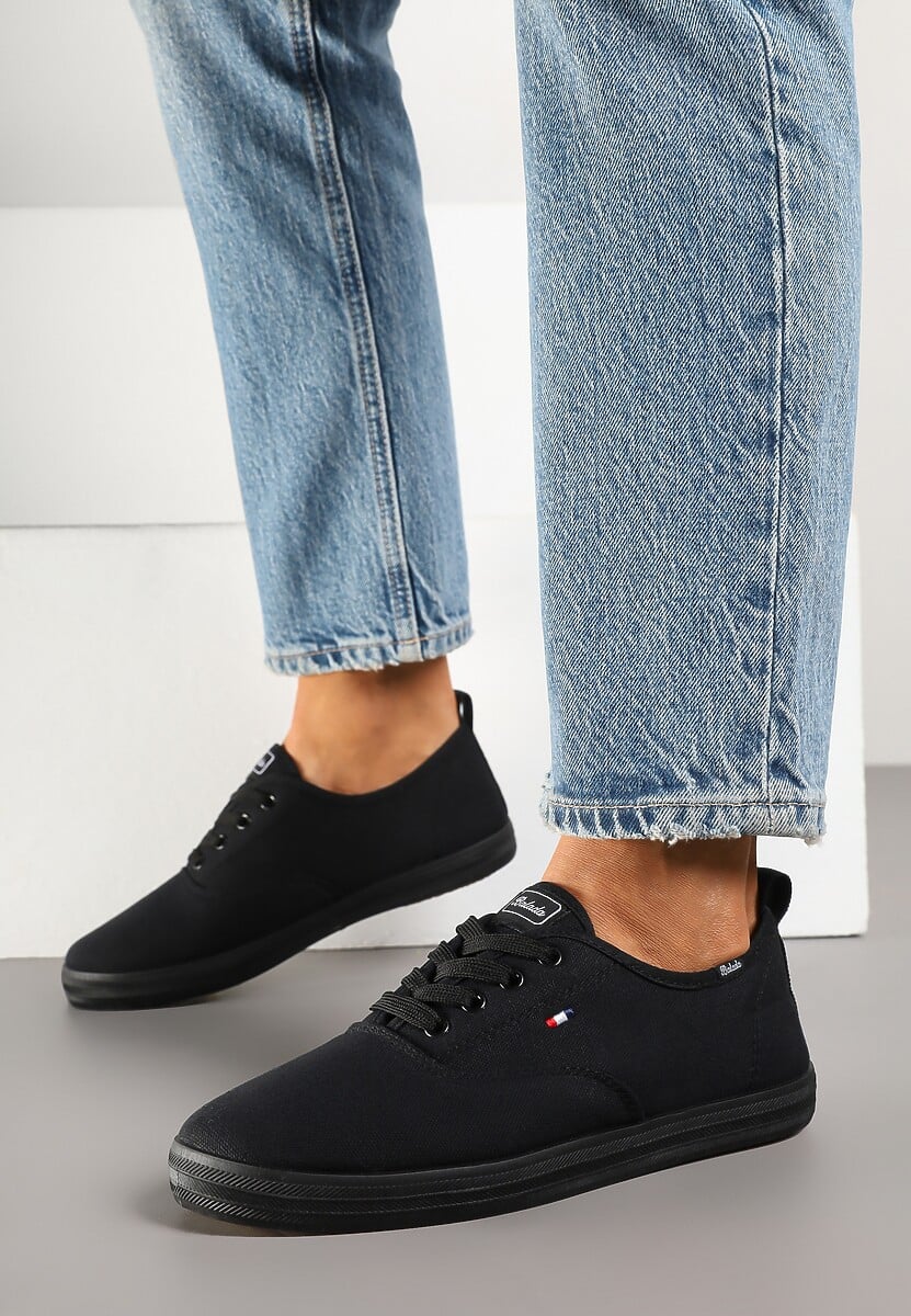 Czarne Basicowe Tenisówki Vices Hallriva