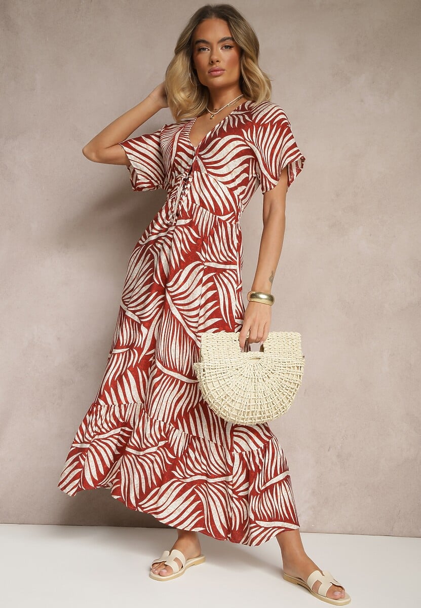 Czerwona Sukienka Wiskozowa o Rozkloszowanym Kroju w Liściasty Wzór Beledia