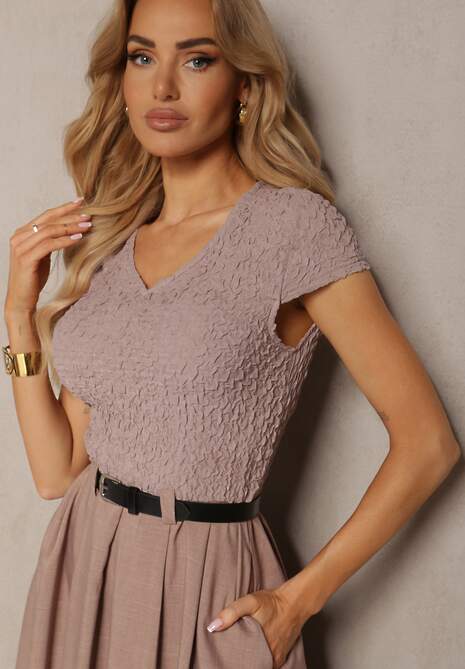 Ciemnobeżowa Sukienka o Rozkloszowanym Kroju z Krótkim Rękawem i Paskiem z Ekoskóry Frinna