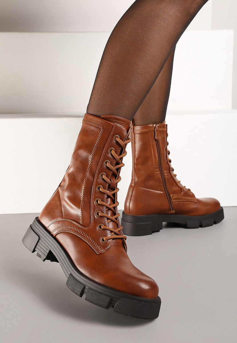 Jasnobrązowe Botki Typu Workery na Grubej Podeszwie Zdobione Przeszyciami Hetizora