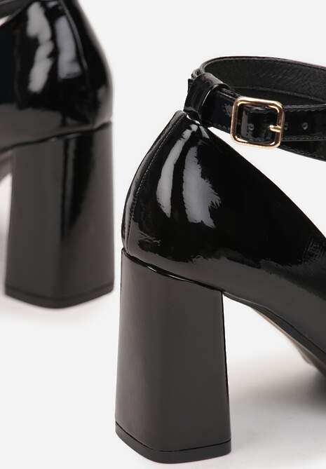 Czarne Lakierowane Czółenka na Słupkowym Obcasie z Kwadratowym Noskiem Stethy