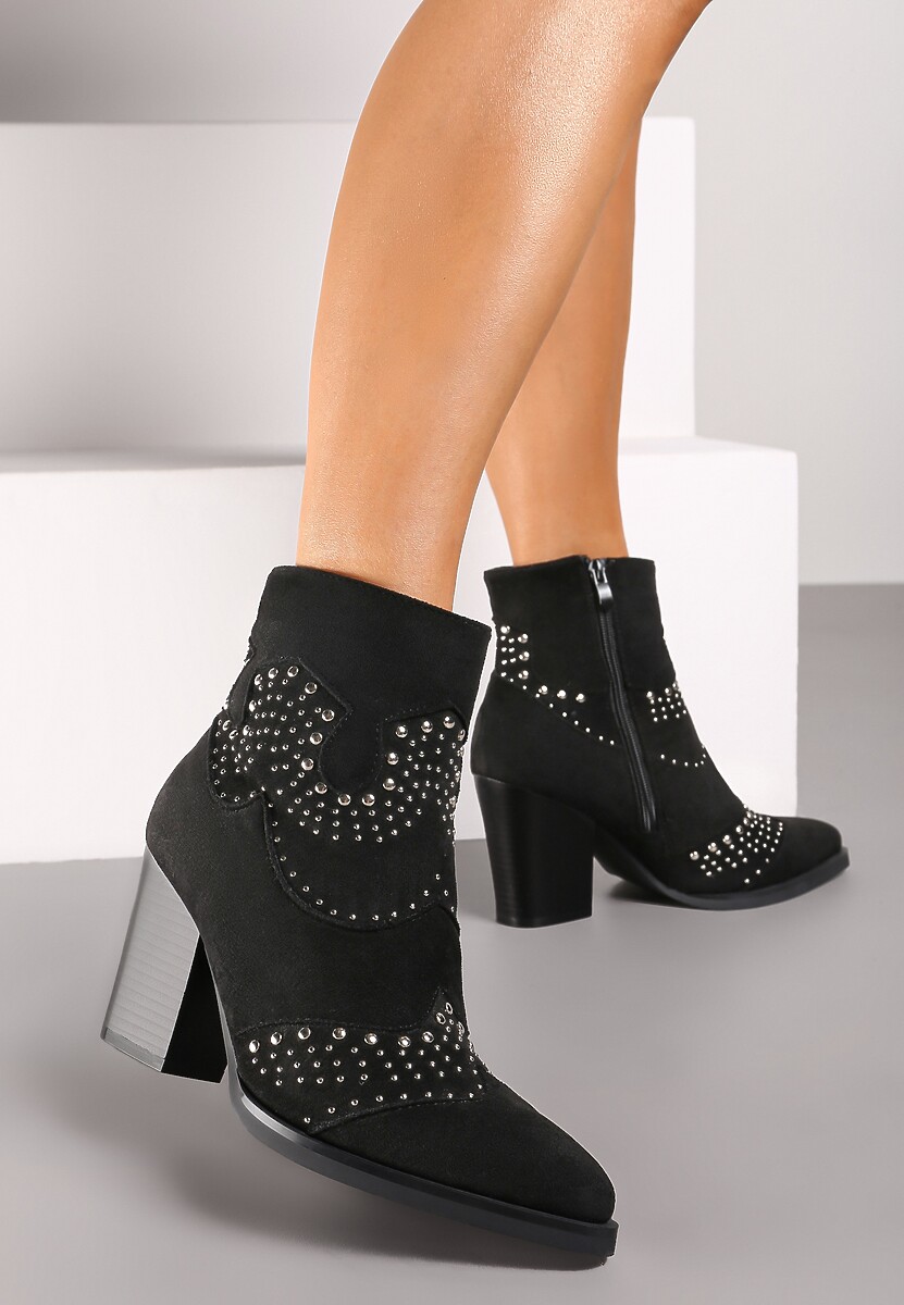 Czarne Botki na Kwadratowym Obcasie Bogato Zdobione Nitami Felonna