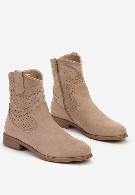 Ciemnobeżowe Botki Kowbojki na Płaskiej Podeszwie z Ażurowym Zdobieniem Verriney