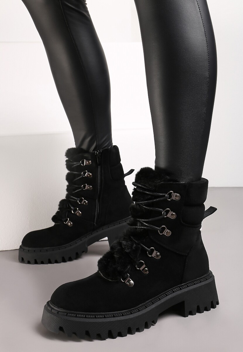 Czarne Traperki z Imitacji Zamszu ze Sznurowaniem i Futerkiem Cynthara