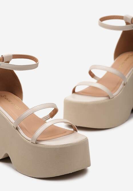 Beżowe Wysokie Sandały na Masywnej Platformie i Koturnie z Cienkimi Paseczkami  Taunna