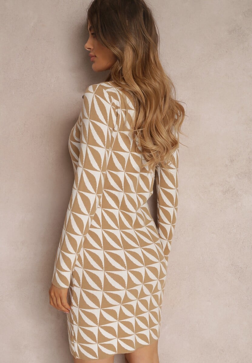 Biało-Beżowa Sukienka Dzianinowa w Geometryczny Wzór Chlaria