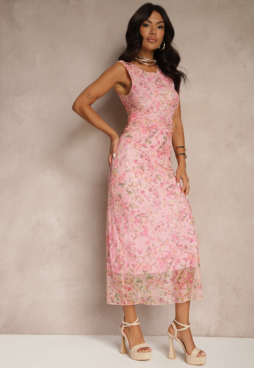 Różowa Sukienka o Taliowanym w Kwiatowy Wzór Lirandra