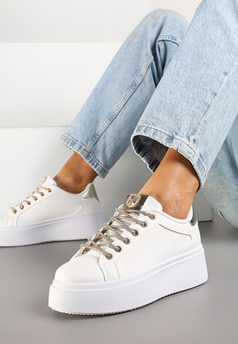 Białe Sneakersy na Platformie z Siateczką i Cyrkoniowym Sznurowaniem Warelna