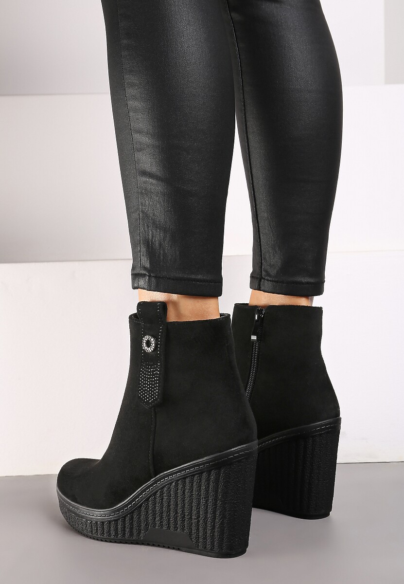 Czarne Casualowe Botki na Koturnie Wykończone z Boku Brokatem Naviselle