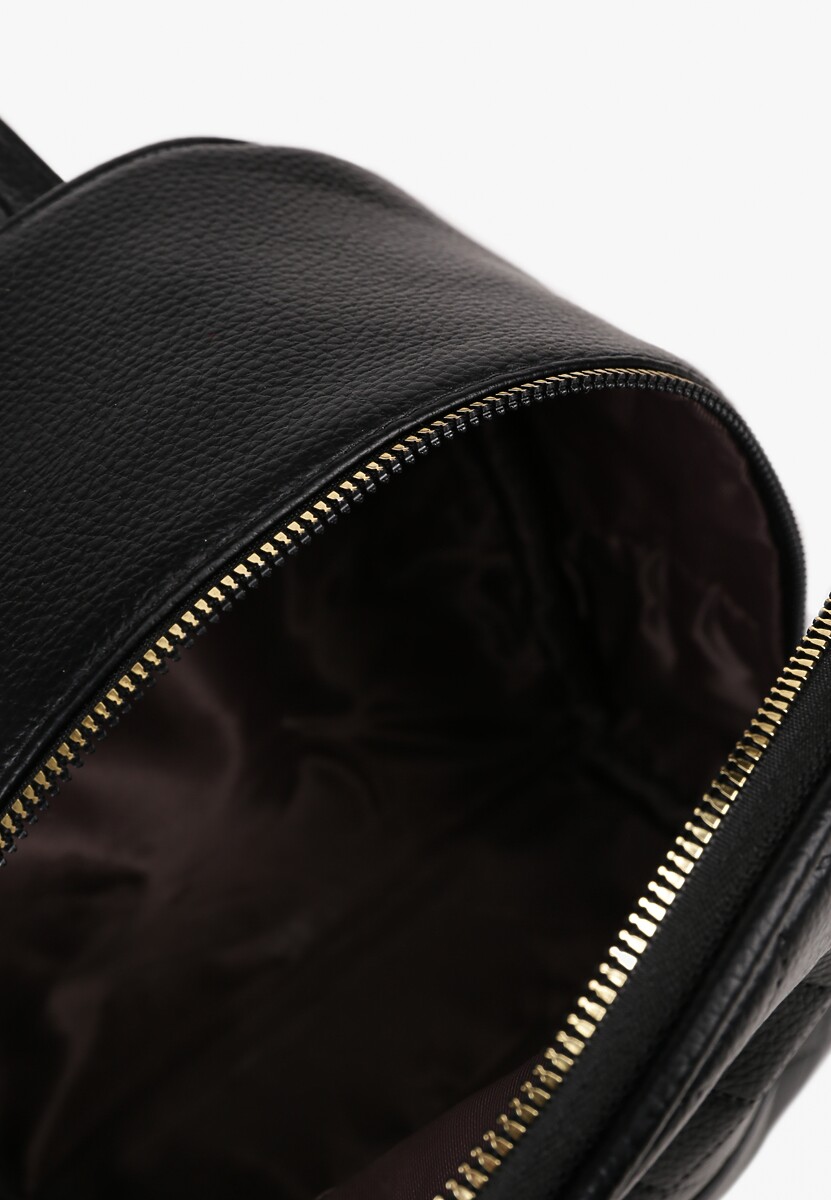 Czarny Plecak Ozdobiony Pikowaniem Banilitia