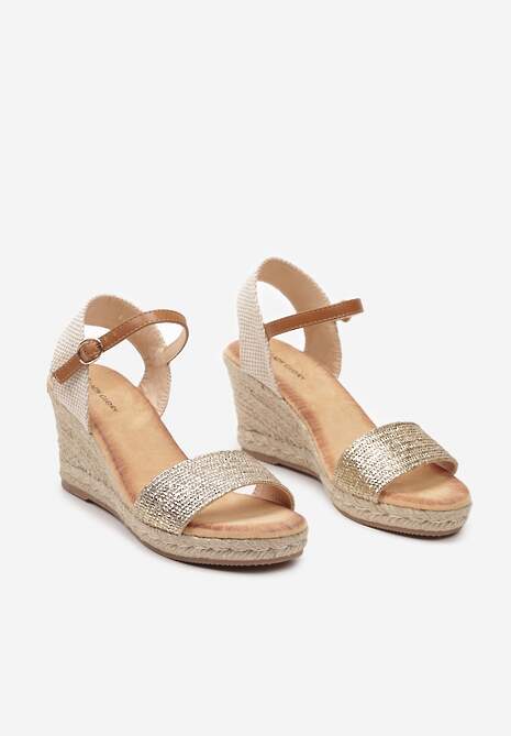 Złote Sandały na Koturnie z Plecionką Zapinane na Sprzączkę Wokół Kostki Moannie