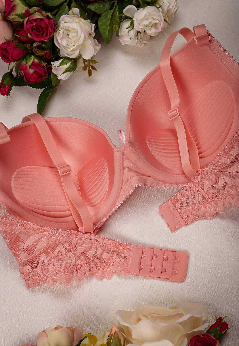 Różowy Biustonosz Push-Up Ozdobiony Koronką z Cyrkoniami na Ramiączkach Zimnel